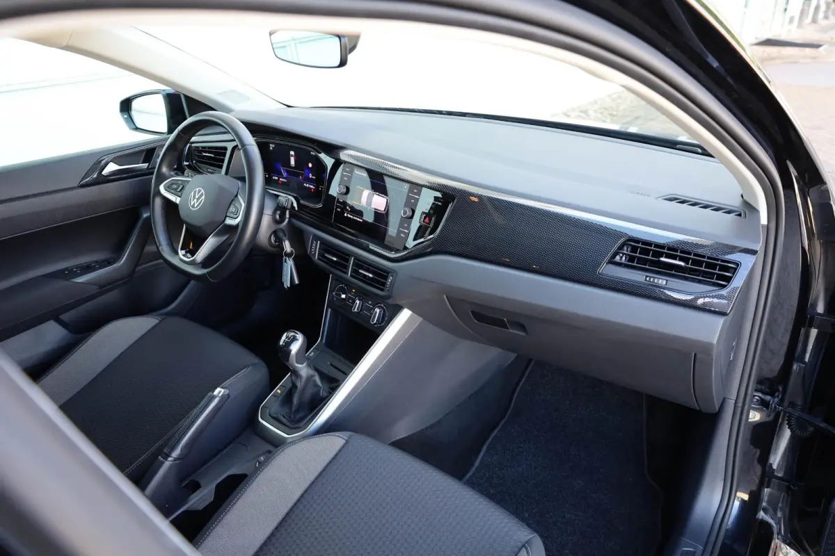 1.0 TSI 95pk Life | Adaptive Cruise | Navigatie | Parkeersensoren