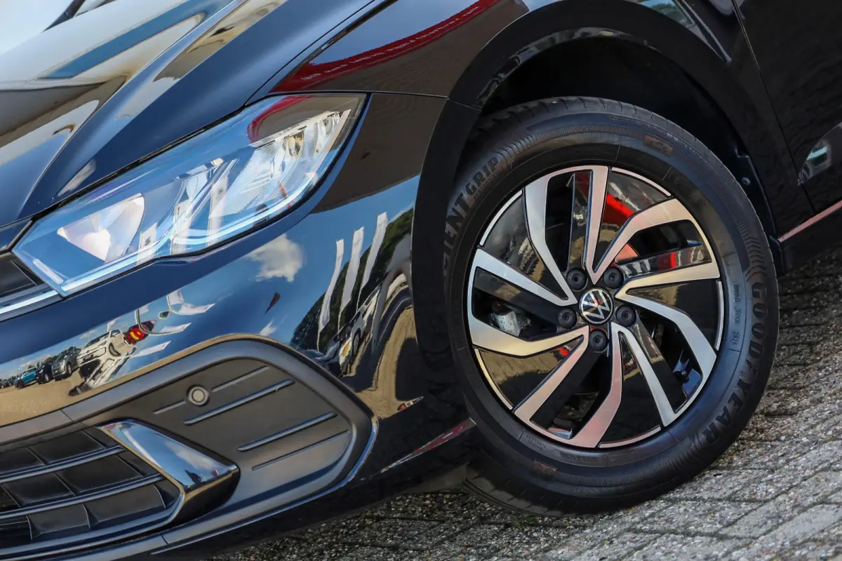 1.0 TSI 95pk Life | Adaptive Cruise | Navigatie | Parkeersensoren