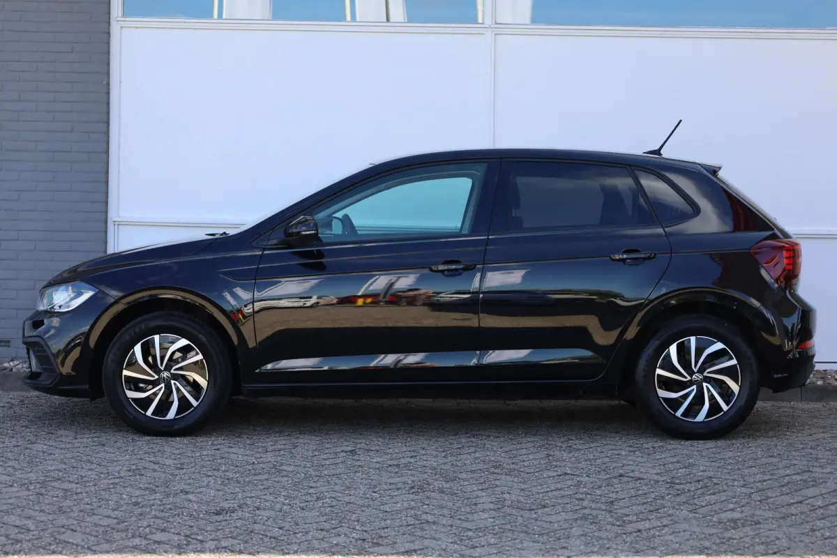 1.0 TSI 95pk Life | Adaptive Cruise | Navigatie | Parkeersensoren
