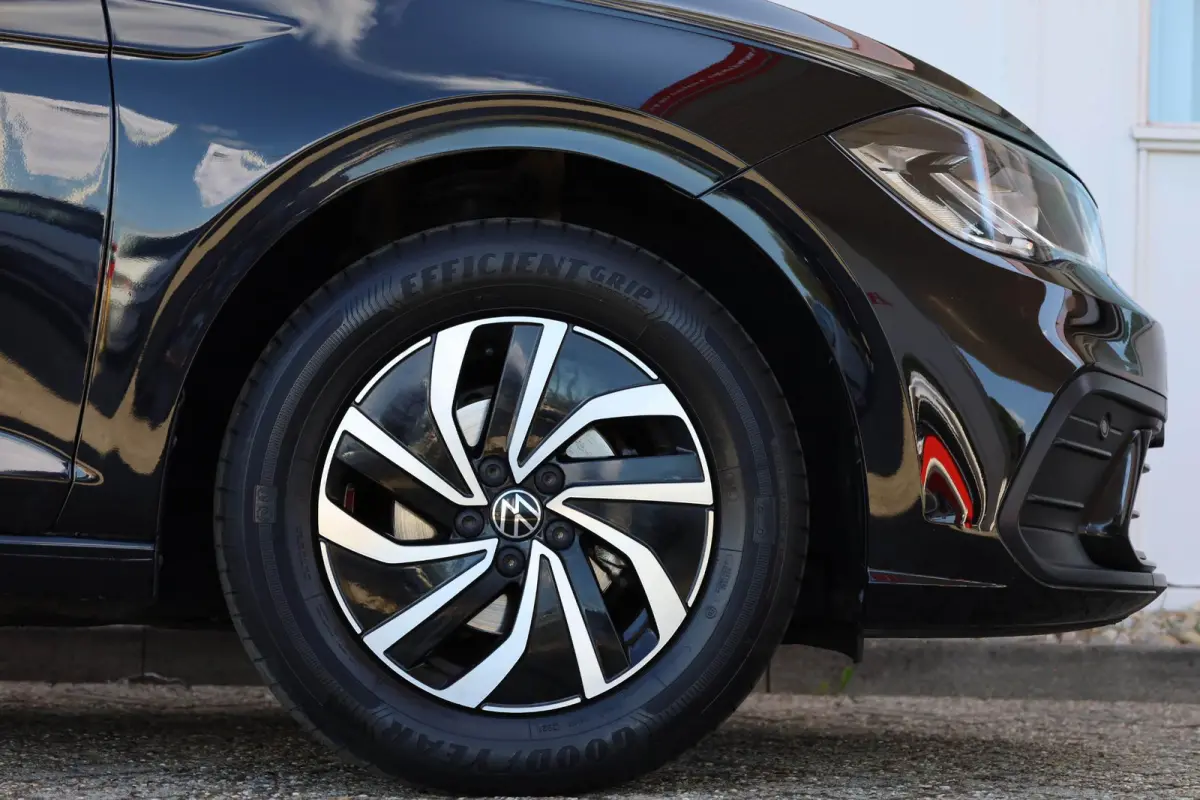 1.0 TSI 95pk Life | Adaptive Cruise | Navigatie | Parkeersensoren