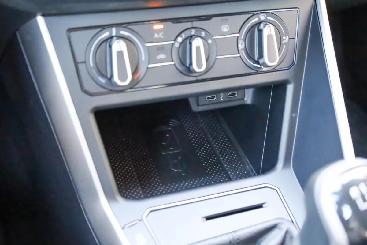 1.0 TSI 95pk Life | Adaptive Cruise | Navigatie | Parkeersensoren