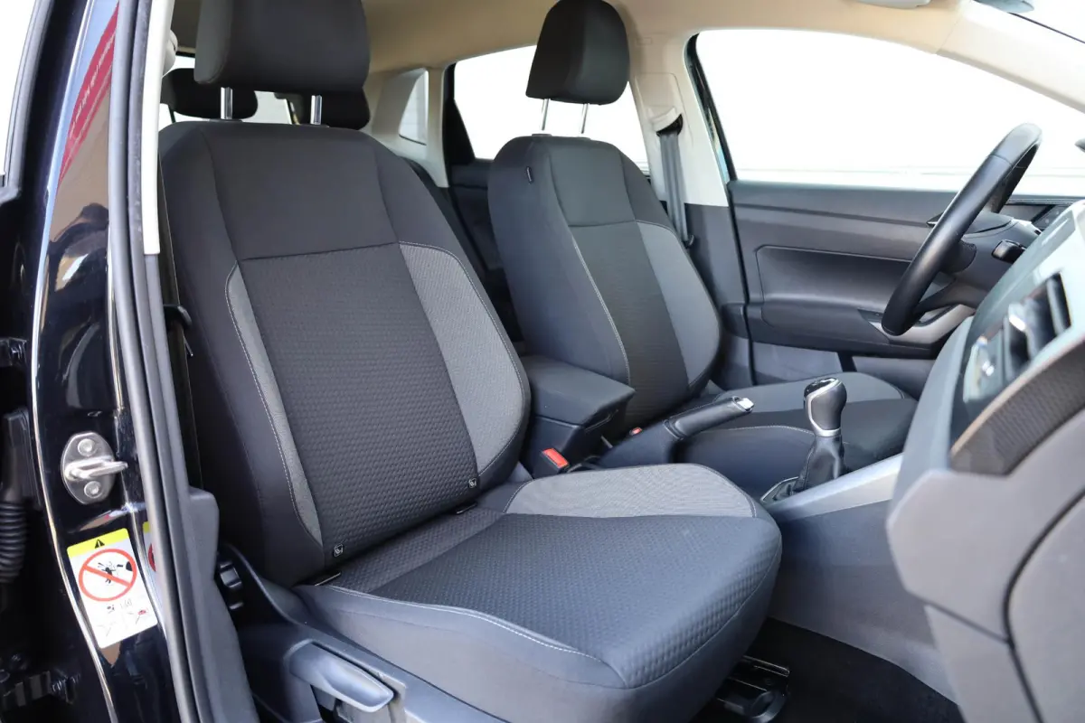 1.0 TSI 95pk Life | Adaptive Cruise | Navigatie | Parkeersensoren