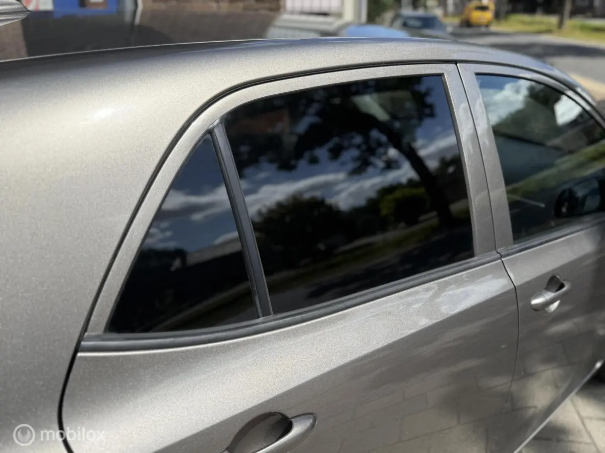 1.0 MPi | Cruise | Camera | 18dKm! | CarPlay |