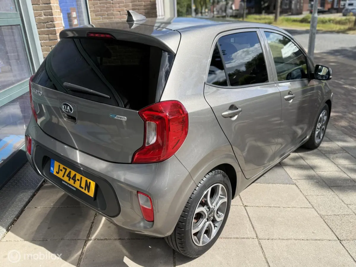 1.0 MPi | Cruise | Camera | 18dKm! | CarPlay |