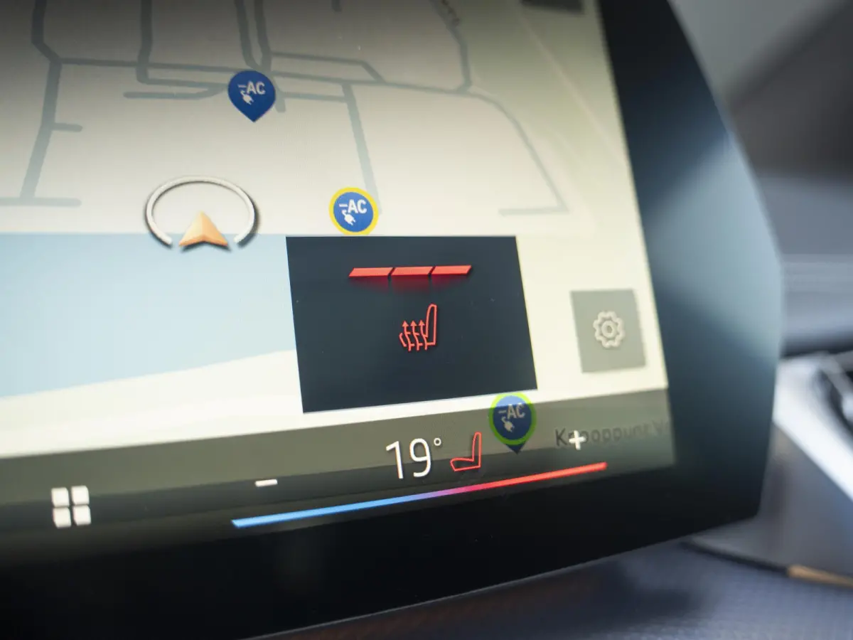 225e xDrive High Executive | M Sportpakket | Comfort Pack | Innovation Pack | Panoramadak
