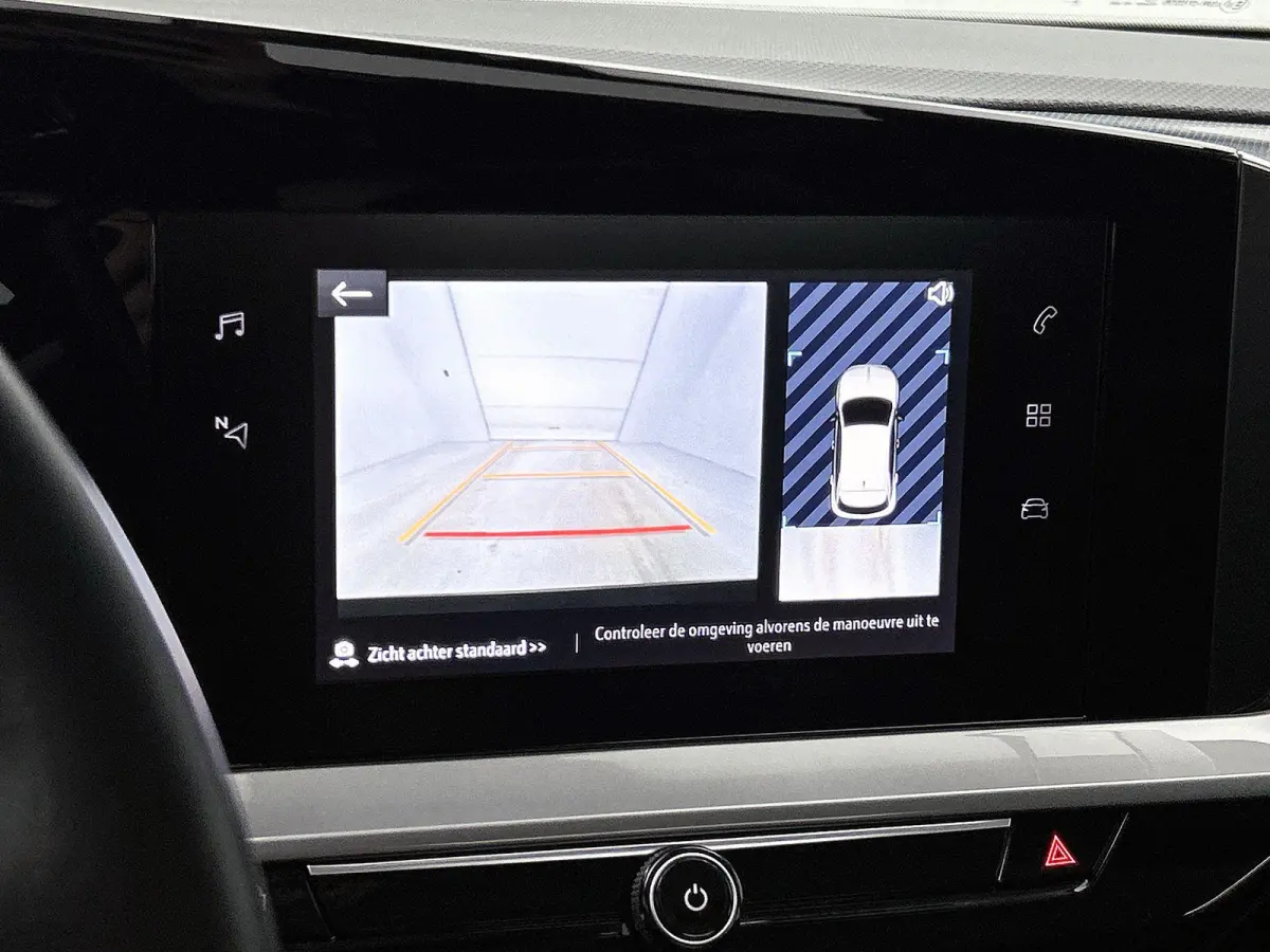 1.2 100pk Level 2 | Achteruitrijcamera | Navigatie | AppleCarPlay / Android Auto | Airco