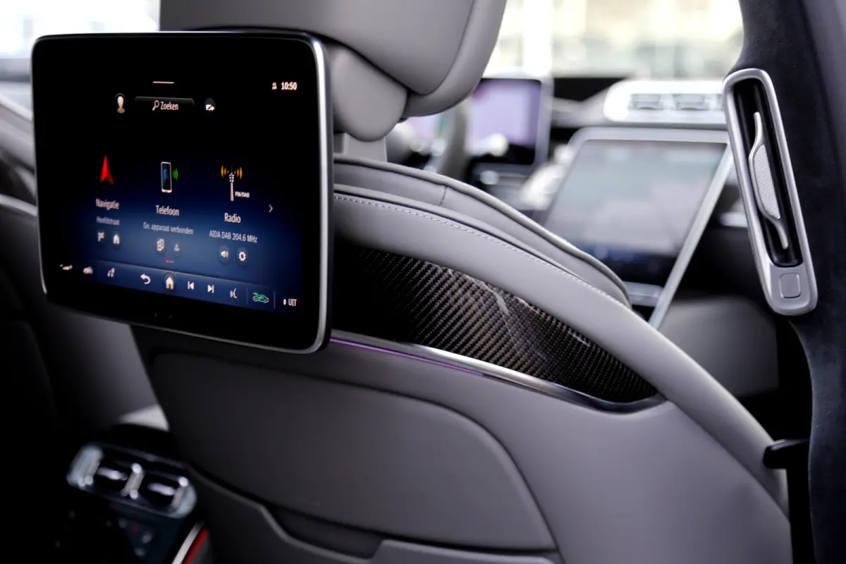 AMG 63 S E Performance 802PK Lang*BTW*Business Class pakket!/Carbon/Chauffeurspakket/Act. Sfeer/4D Burmester/Digital Light/Softclose/Achterasbest./Airmatic/Massage V+A/Stoelverw.V+A/Stoelkoe