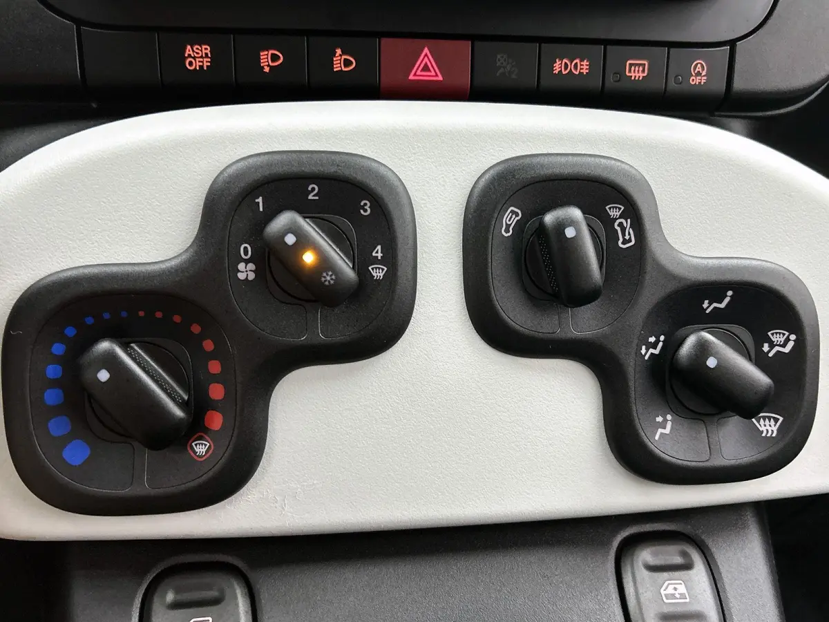 1.0 Cross DAB | Cruise Control | Airco