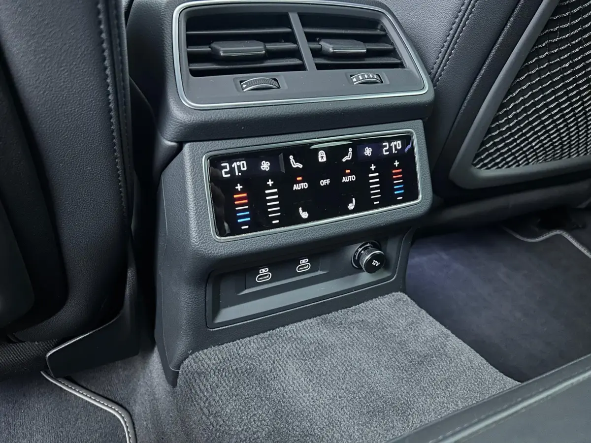 50 TFSIe Quattro S-line Competition Pano-dak//Trekhaak/Head-Up Display