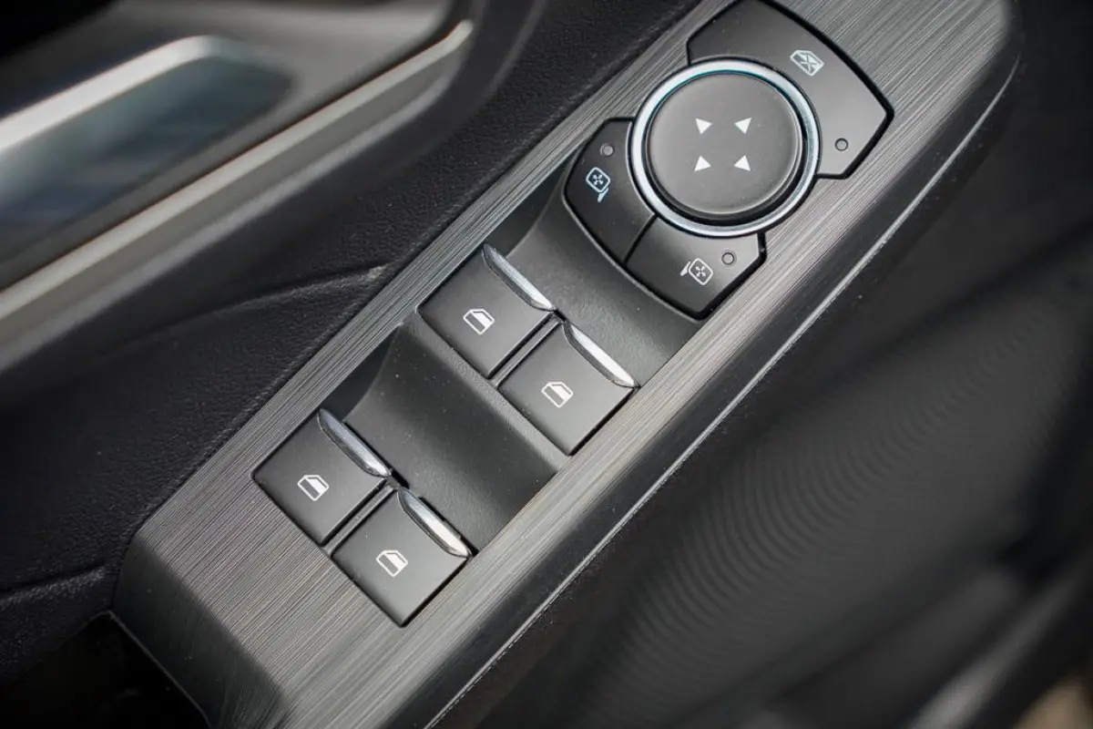 2.5 PHEV Cool & Connect / Blazer Blue / Incl BTW