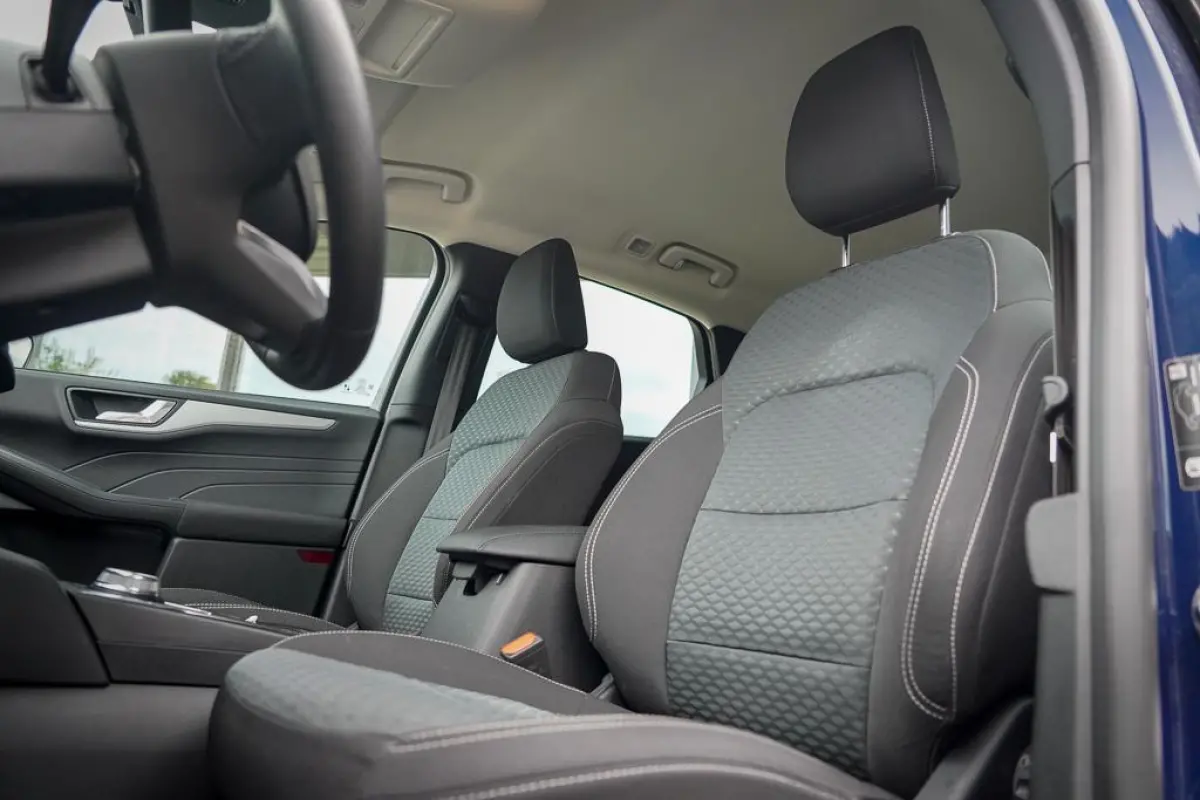 2.5 PHEV Cool & Connect / Blazer Blue / Incl BTW
