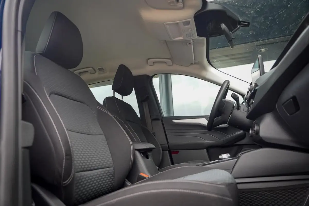 2.5 PHEV Cool & Connect / Blazer Blue / Incl BTW