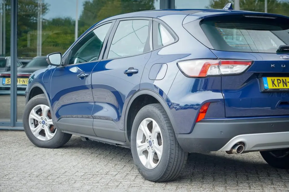 2.5 PHEV Cool & Connect / Blazer Blue / Incl BTW