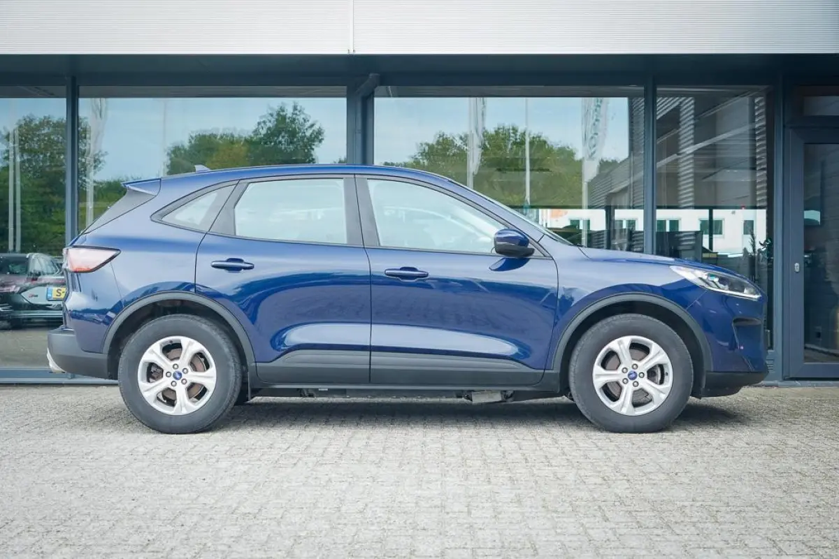 2.5 PHEV Cool & Connect / Blazer Blue / Incl BTW