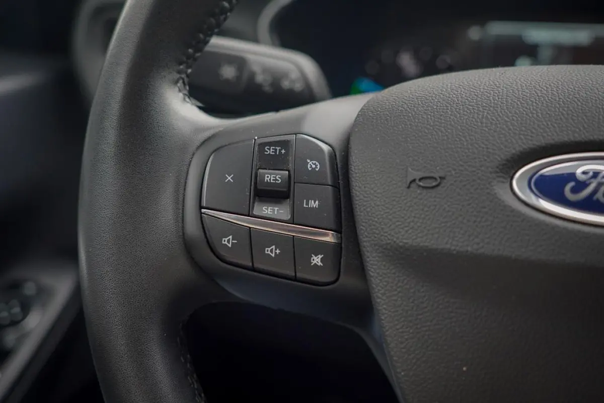 2.5 PHEV Cool & Connect / Blazer Blue / Incl BTW