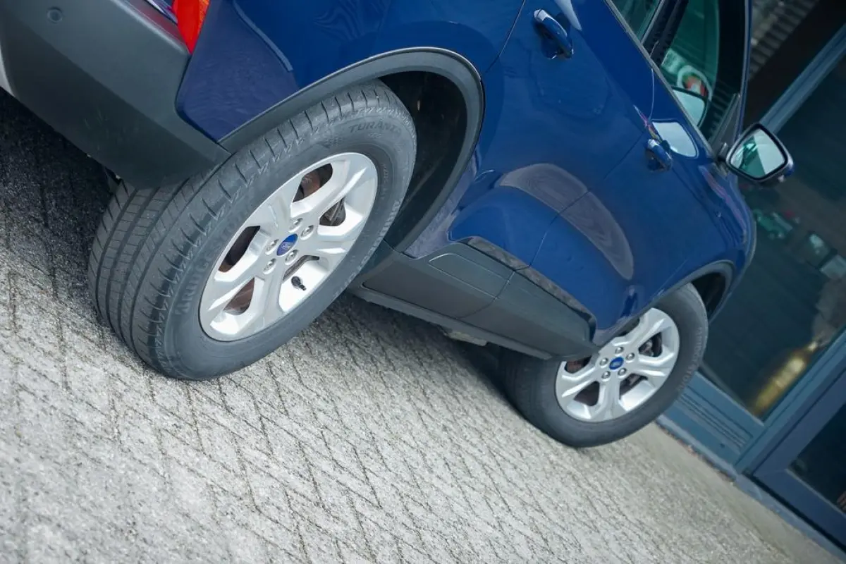 2.5 PHEV Cool & Connect / Blazer Blue / Incl BTW