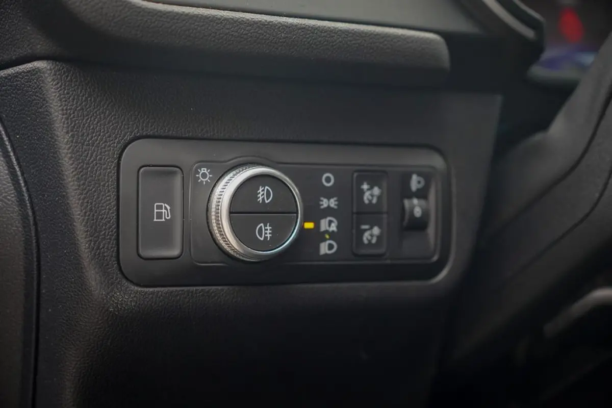 2.5 PHEV Cool & Connect / Blazer Blue / Incl BTW