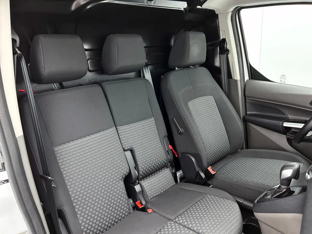 1.5 EcoBlue Automaat L2 Trend Navigatie Airco Parkeersensoren Cruise Control 3Zits Camera DAB+