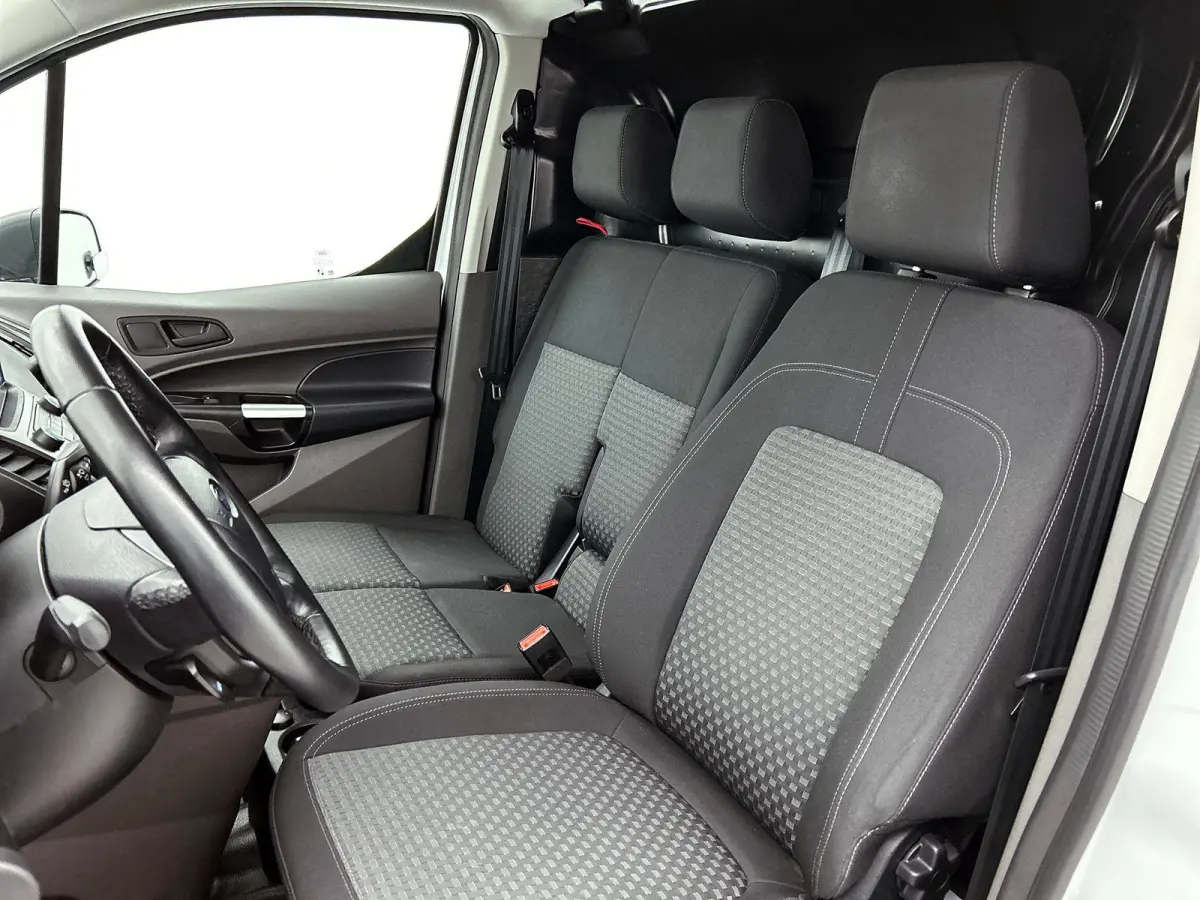 1.5 EcoBlue Automaat L2 Trend Navigatie Airco Parkeersensoren Cruise Control 3Zits Camera DAB+