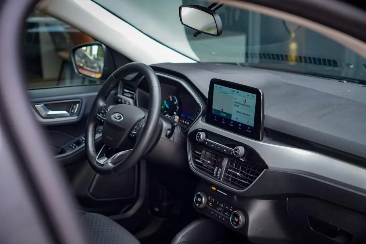 2.5 PHEV Cool & Connect / Magnetic Grey Metallic / Incl BTW