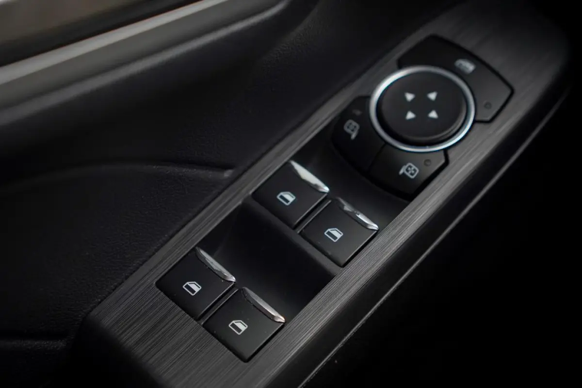 2.5 PHEV Cool & Connect / Magnetic Grey Metallic / Incl BTW