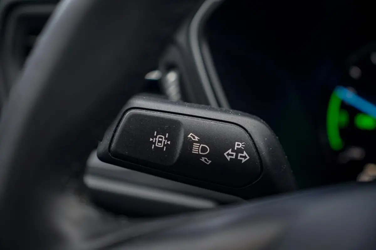 2.5 PHEV Cool & Connect / Magnetic Grey Metallic / Incl BTW