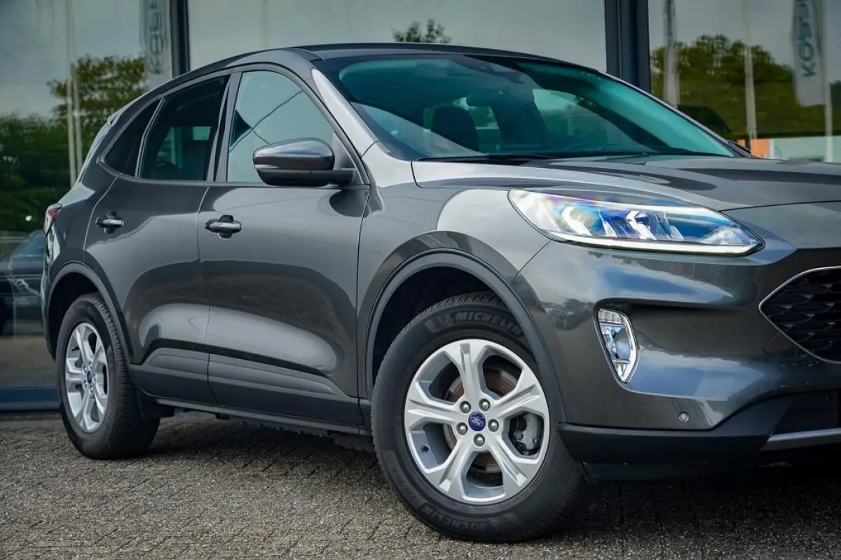 2.5 PHEV Cool & Connect / Magnetic Grey Metallic / Incl BTW