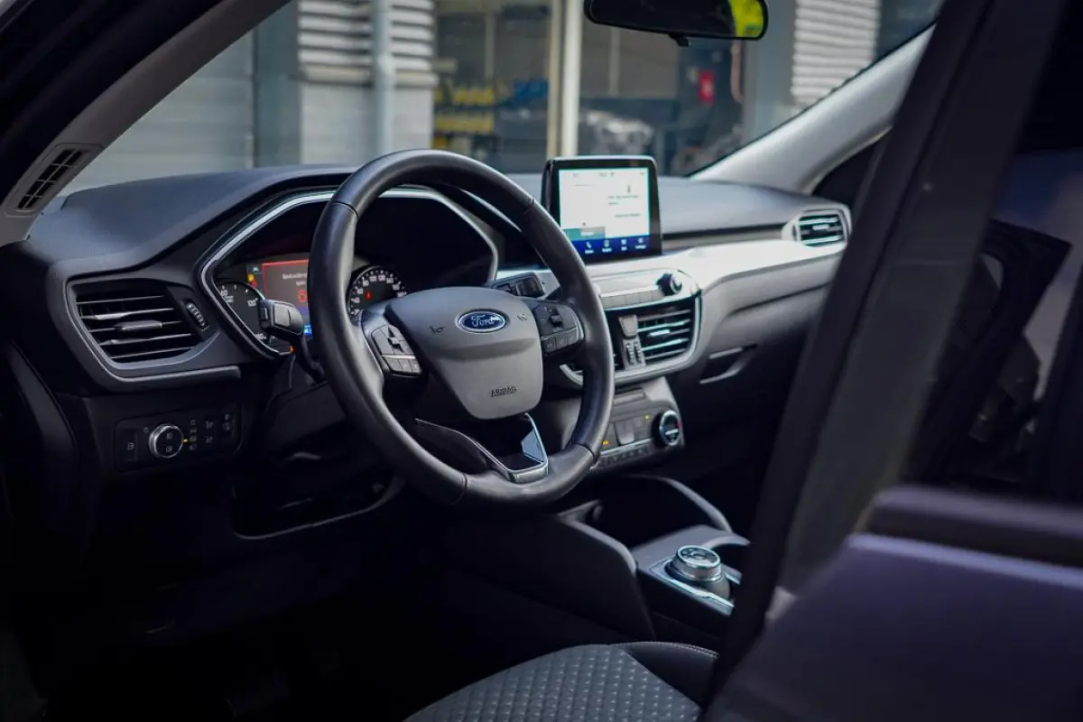 2.5 PHEV Cool & Connect / Magnetic Grey Metallic / Incl BTW