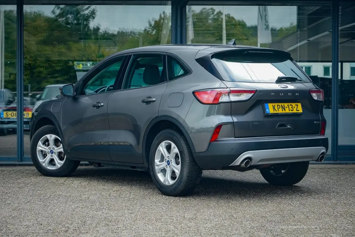2.5 PHEV Cool & Connect / Magnetic Grey Metallic / Incl BTW