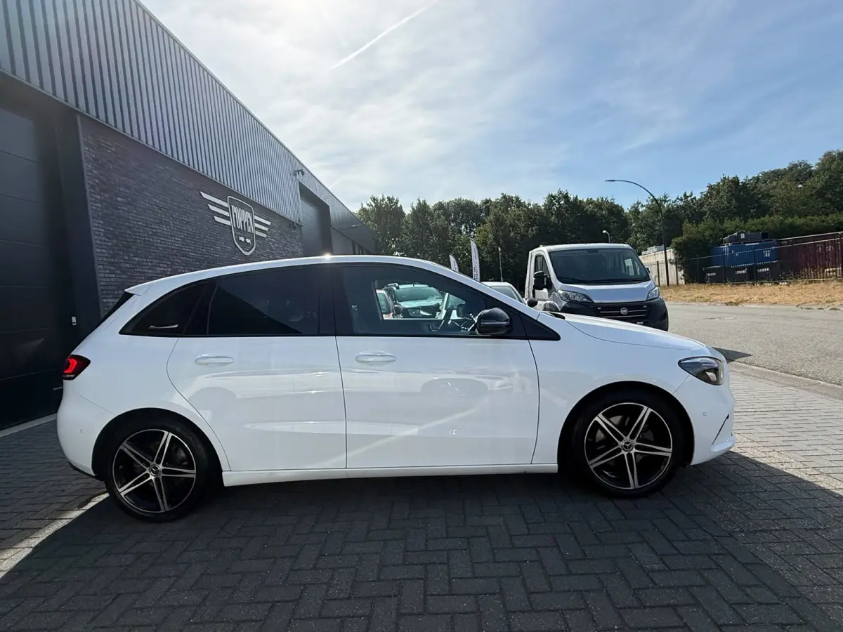 200 Business Solution Luxury | 1E EIGENAAR | 3/6/12MND GARANTIE | AUTOMAAT | LED | CRUISE | DAB | NAVI | CARPLAY | TREKHAAK |