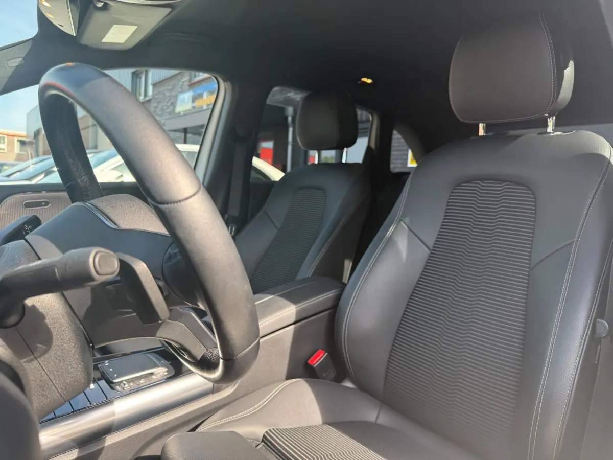 200 Business Solution Luxury | 1E EIGENAAR | 3/6/12MND GARANTIE | AUTOMAAT | LED | CRUISE | DAB | NAVI | CARPLAY | TREKHAAK |