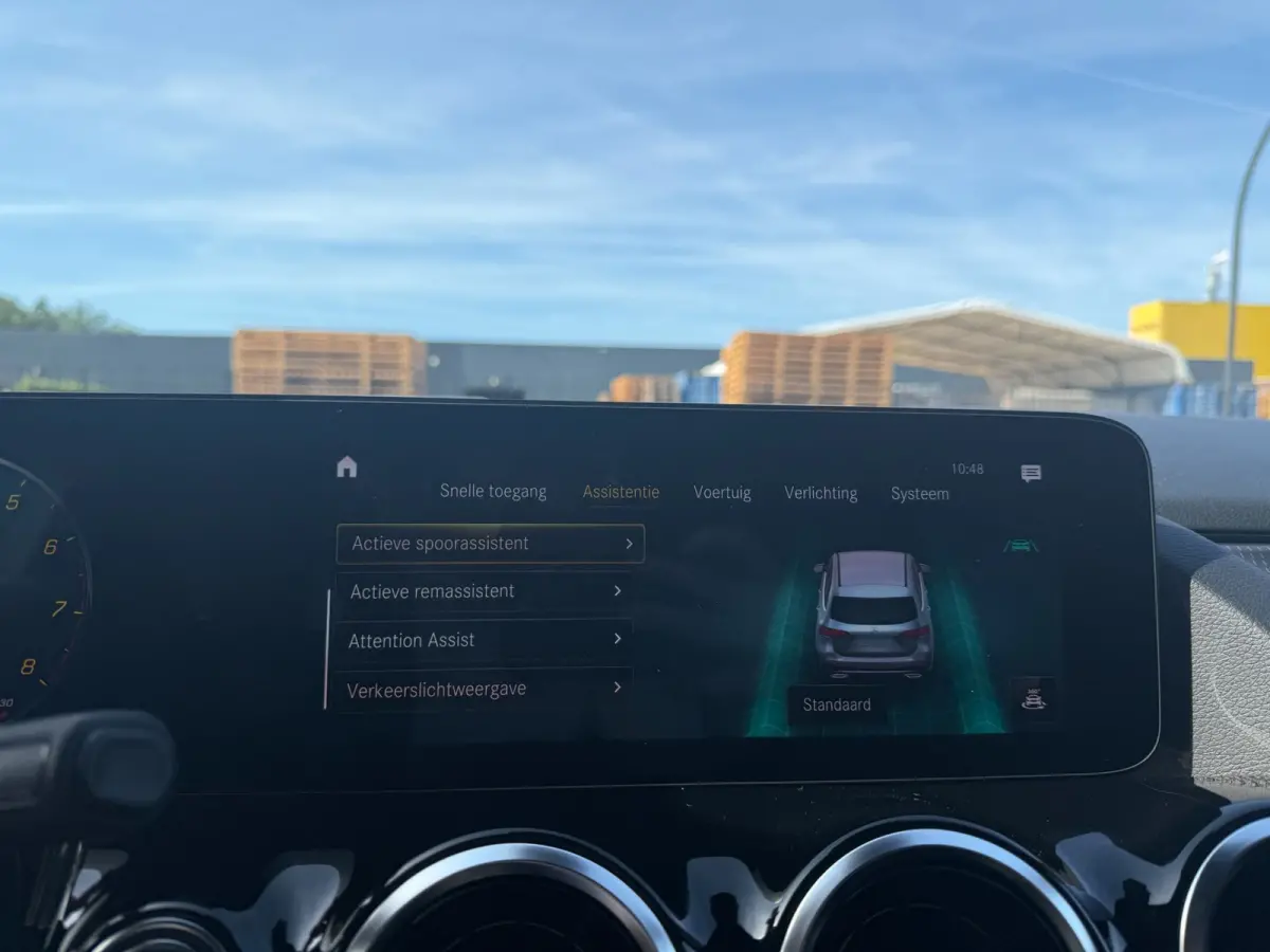 200 Business Solution Luxury | 1E EIGENAAR | 3/6/12MND GARANTIE | AUTOMAAT | LED | CRUISE | DAB | NAVI | CARPLAY | TREKHAAK |