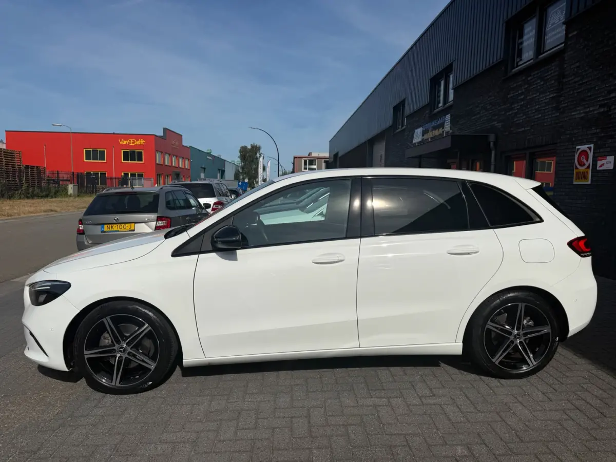 200 Business Solution Luxury | 1E EIGENAAR | 3/6/12MND GARANTIE | AUTOMAAT | LED | CRUISE | DAB | NAVI | CARPLAY | TREKHAAK |