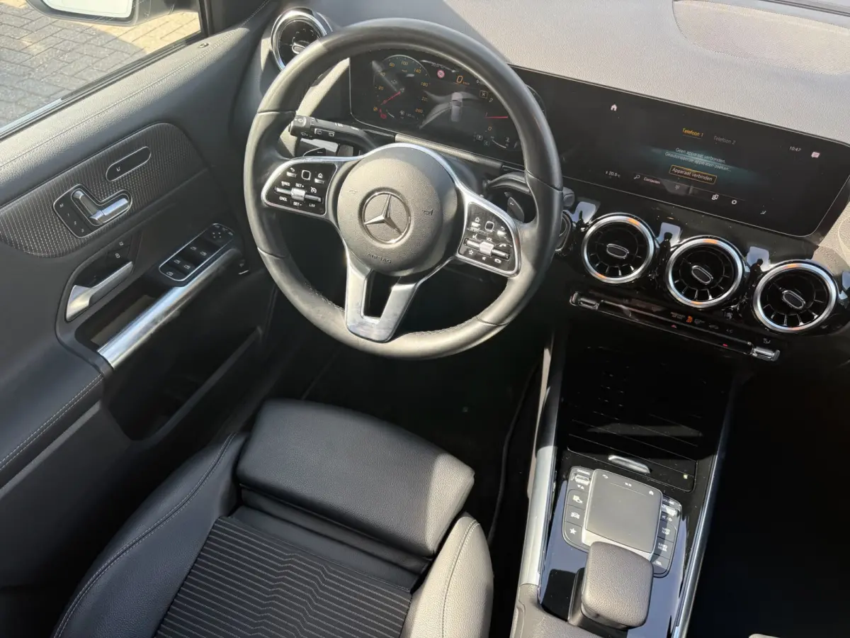 200 Business Solution Luxury | 1E EIGENAAR | 3/6/12MND GARANTIE | AUTOMAAT | LED | CRUISE | DAB | NAVI | CARPLAY | TREKHAAK |