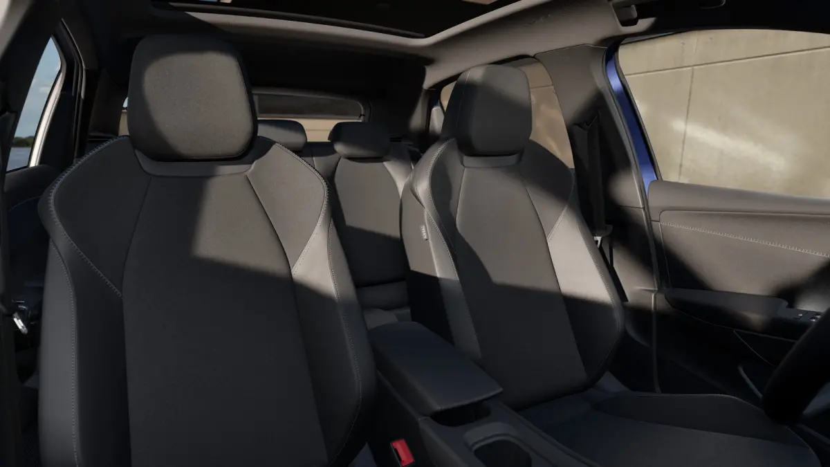 Style First Edition 52 kWh 211PK | Navigatie | Trekhaak afneembaar | Apple Carplay/Android Auto | Panoramadak | 360 graden Camera | Keyless Access | Automatische airconditioning | Stuur\Stoe