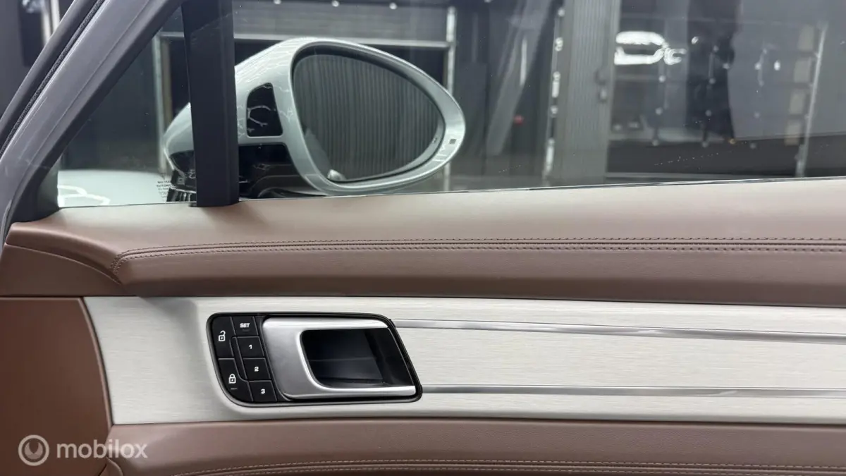 2.9 4 E-Hybrid Platinum Edition