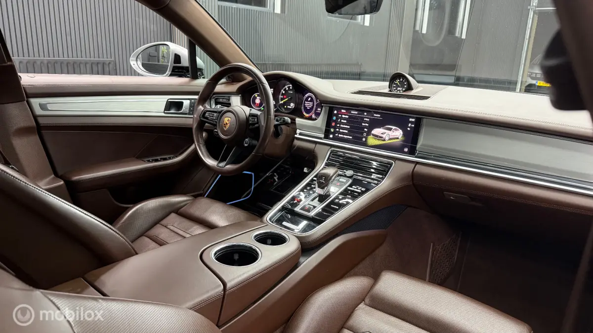 2.9 4 E-Hybrid Platinum Edition