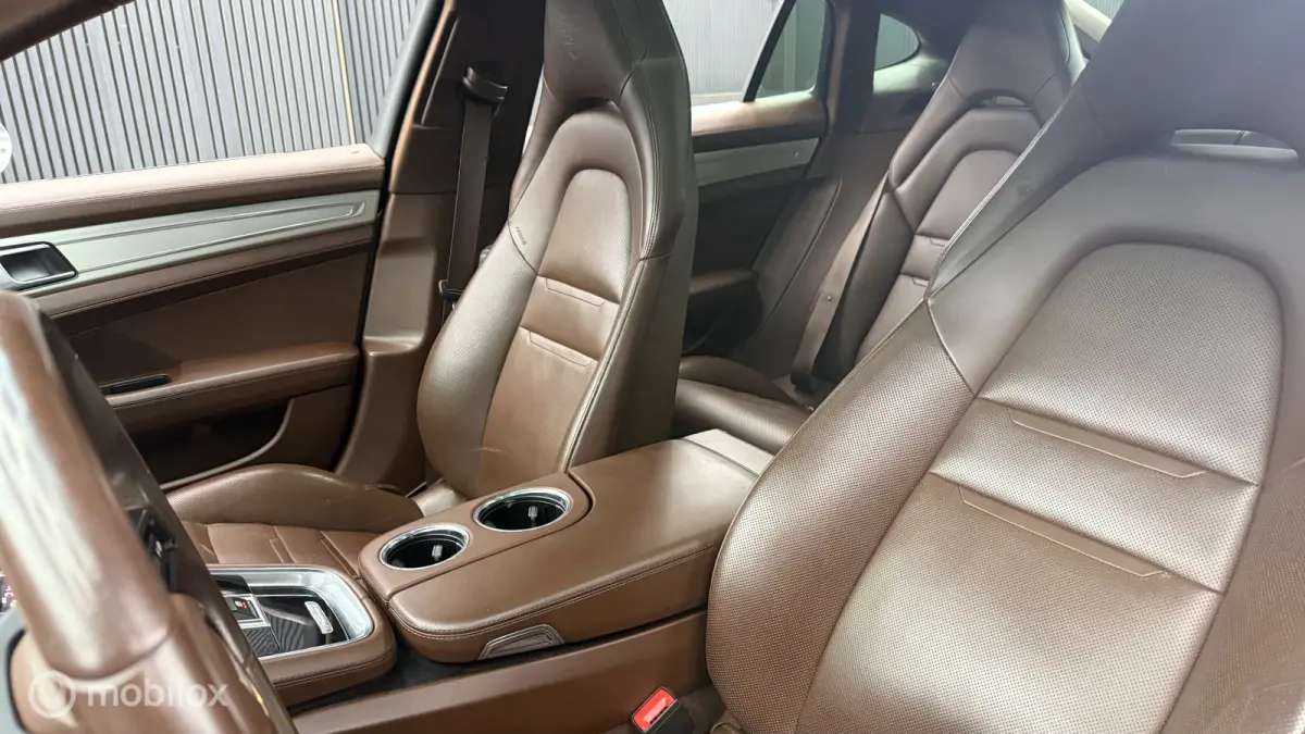 2.9 4 E-Hybrid Platinum Edition