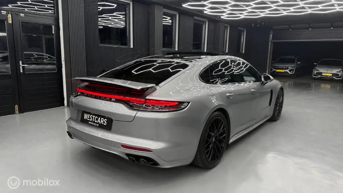 2.9 4 E-Hybrid Platinum Edition