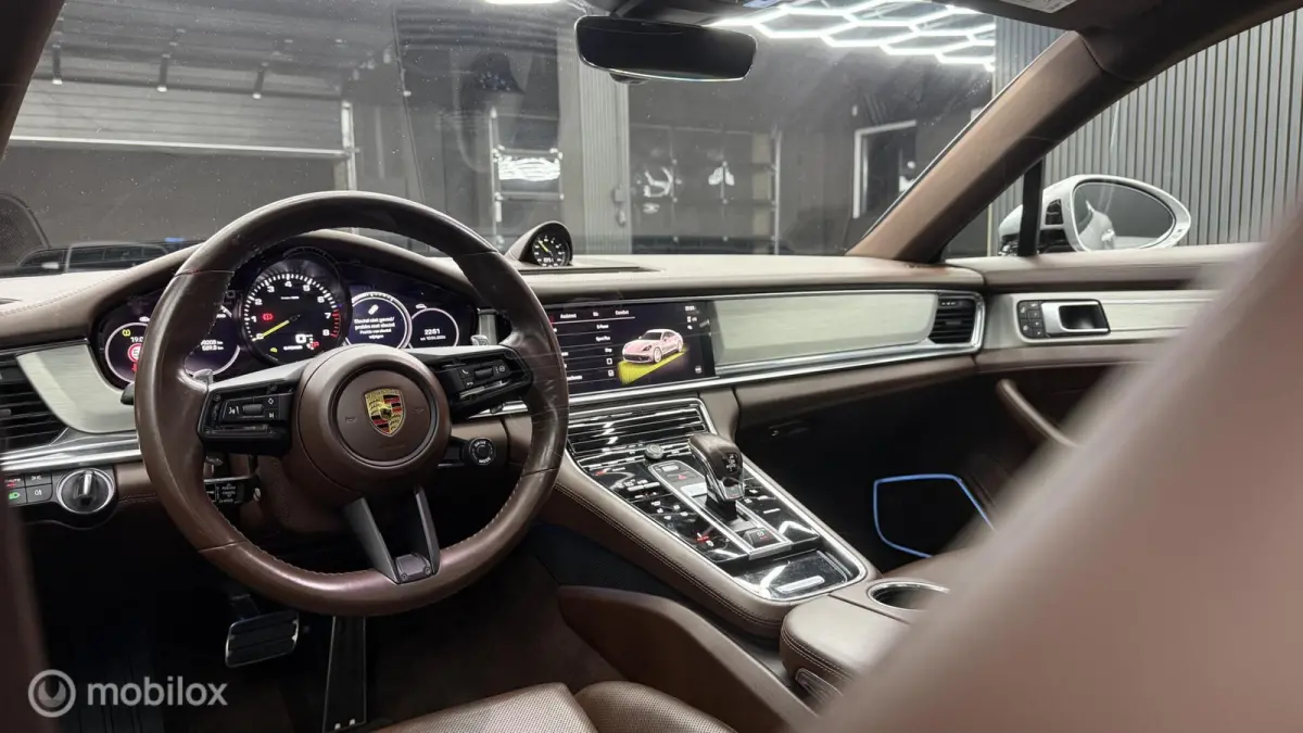2.9 4 E-Hybrid Platinum Edition