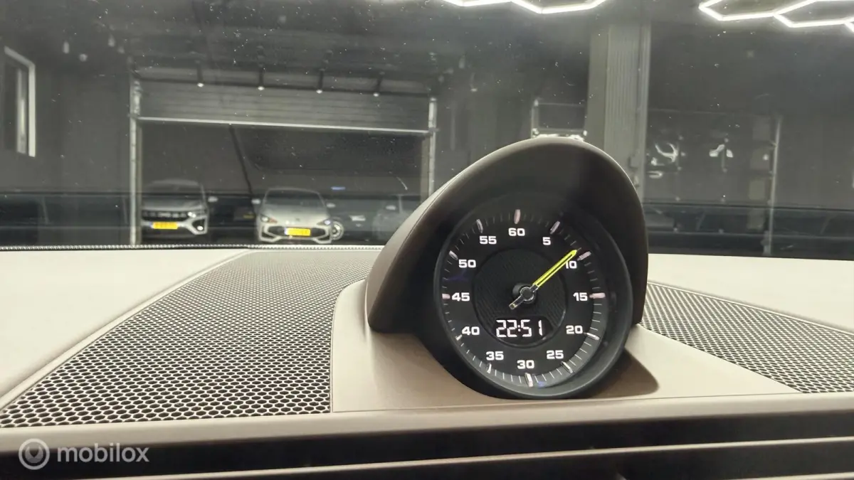 2.9 4 E-Hybrid Platinum Edition