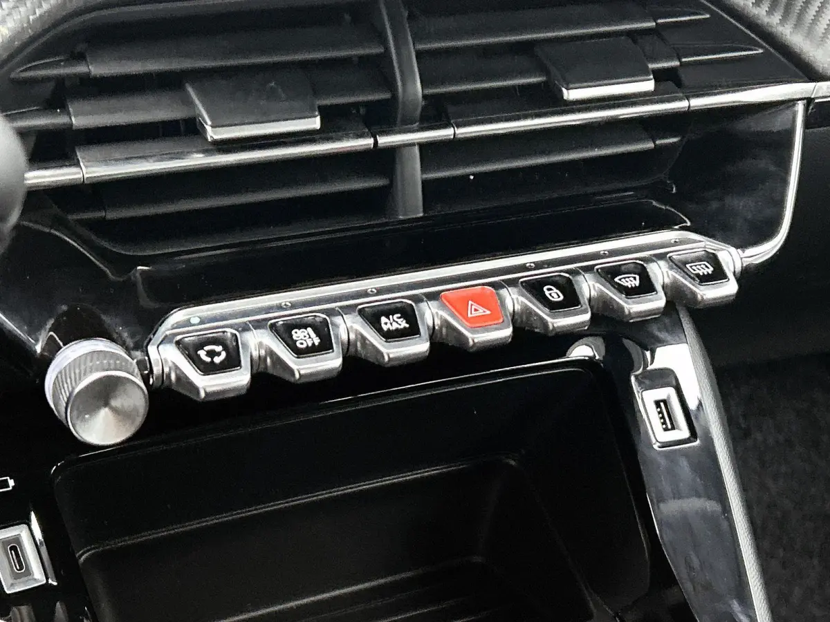 1.2 Puretech Active Pack | NAVIGATIE | CAMERA | KLIMAATREGELING | CRUISE CONTROL
