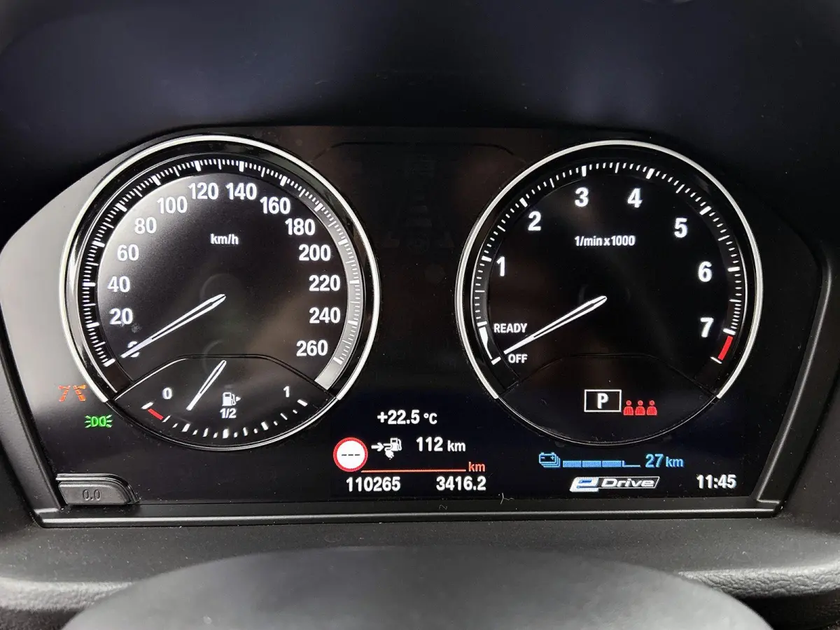 xDrive25e | Automaat | Achteruitrijcamera | Parkeersensoren | Stoelverwarming |