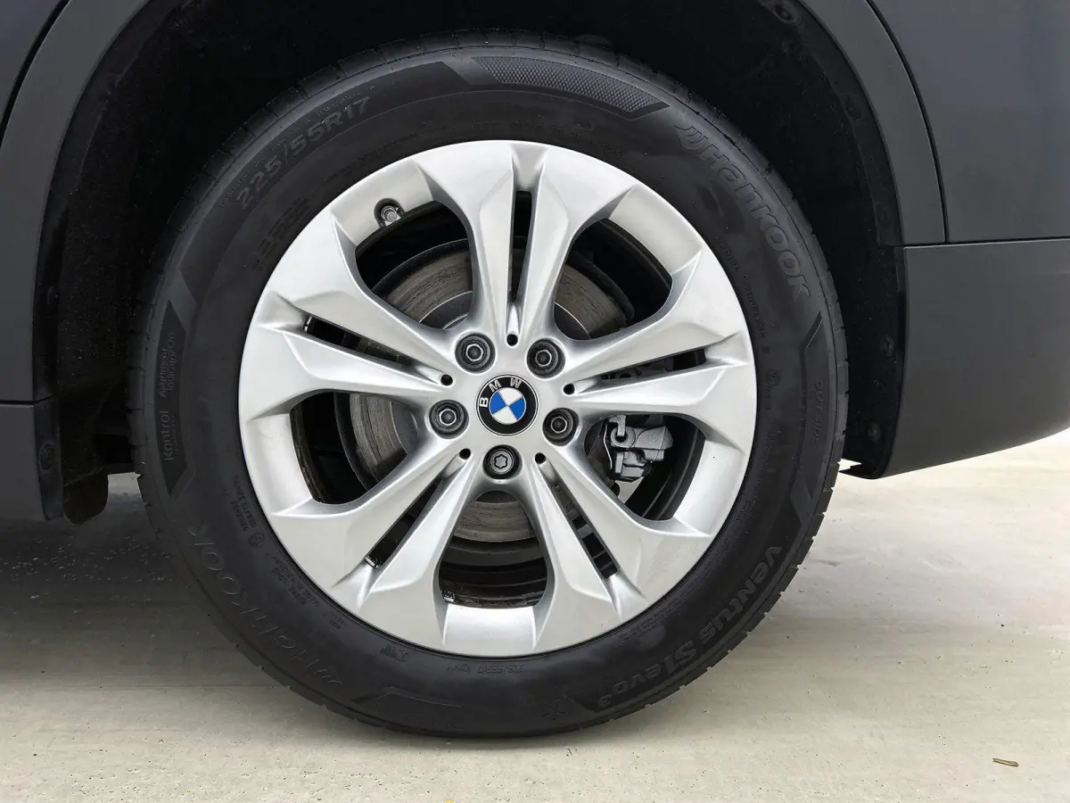 xDrive25e | Automaat | Achteruitrijcamera | Parkeersensoren | Stoelverwarming |