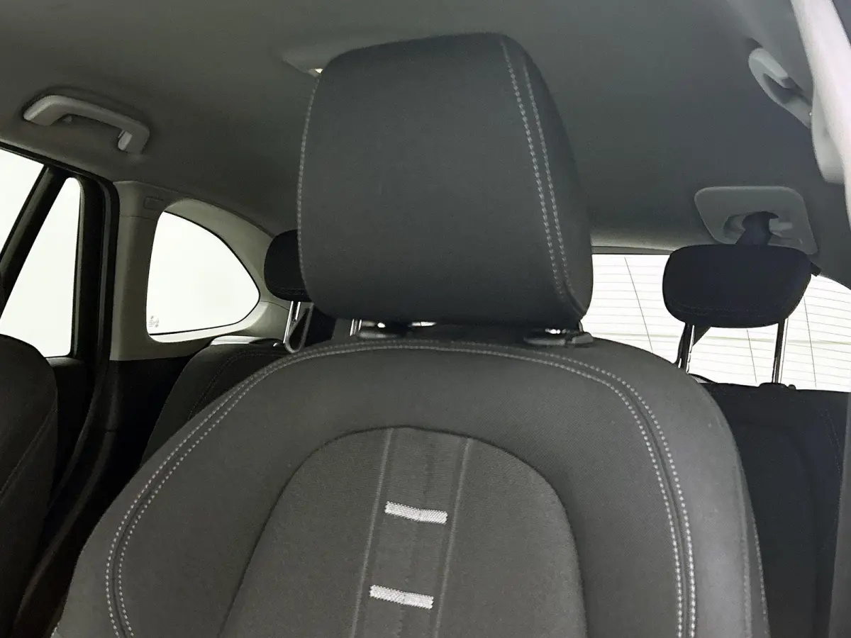 xDrive25e | Automaat | Achteruitrijcamera | Parkeersensoren | Stoelverwarming |