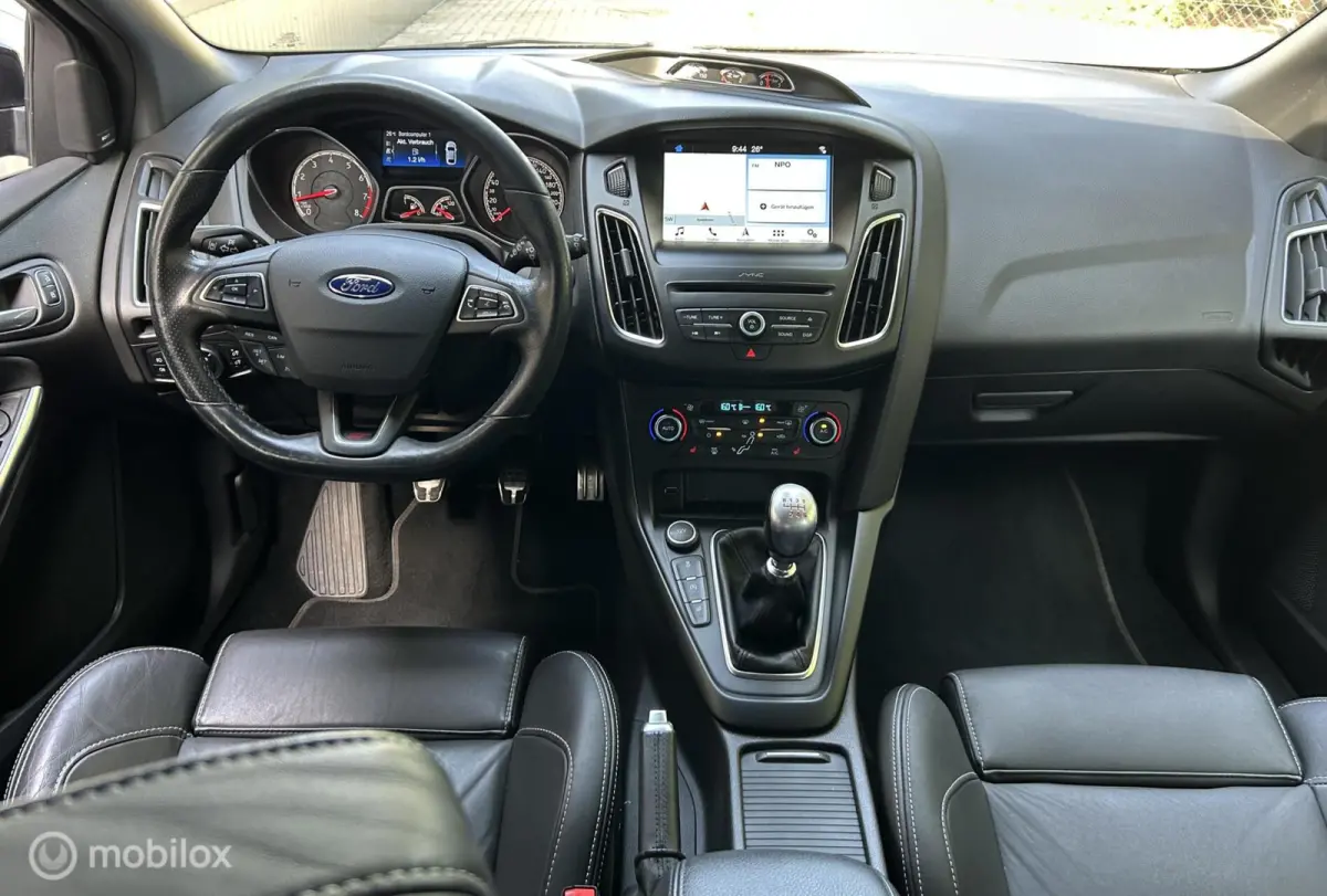 2.0 ST, VOL LEDER, NAVI, CRUISE, XENON