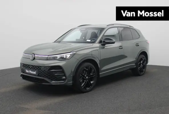 1.5 eHybrid R-Line Edition 272 PK| Soh 100% | Trekhaak | 360 Camera | Navigatie Groot | Head-Updisplay | LED Matrix | Stoelverwarming | Stuurwielverwarming