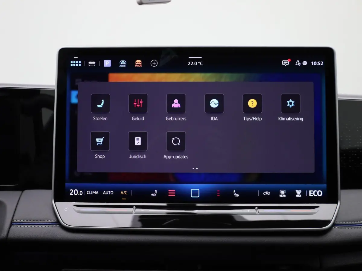 1.5 eHybrid R-Line Edition 272 PK| Soh 100% | Trekhaak | 360 Camera | Navigatie Groot | Head-Updisplay | LED Matrix | Stoelverwarming | Stuurwielverwarming