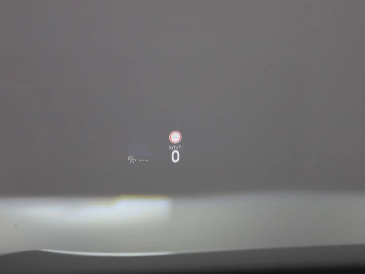 1.5 eHybrid R-Line Edition 272 PK| Soh 100% | Trekhaak | 360 Camera | Navigatie Groot | Head-Updisplay | LED Matrix | Stoelverwarming | Stuurwielverwarming
