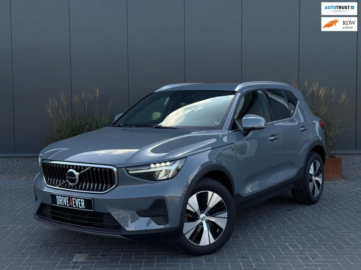 1.5 T4 Plug-in hybrid Core Bright FACELIFT M24 NAVI|CLIMATE|CAMERA|LED